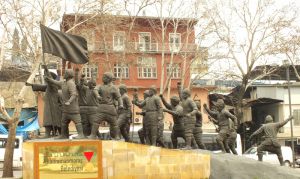 anıt heykel yapanlar